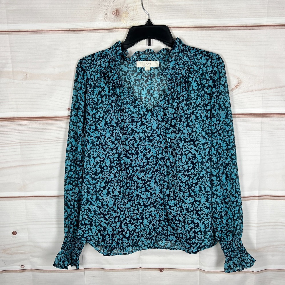 LOFT Top‎ Womens Small Blue Floral Chiffon Blouse Lined Smocked Cuff Pullover